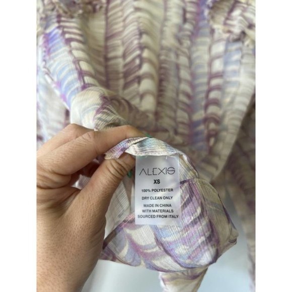 Alexis Samel Ruffle Wisteria Button Down V-Neck Top Women's Multi Size: XS NWOT - Picture 7 of 8